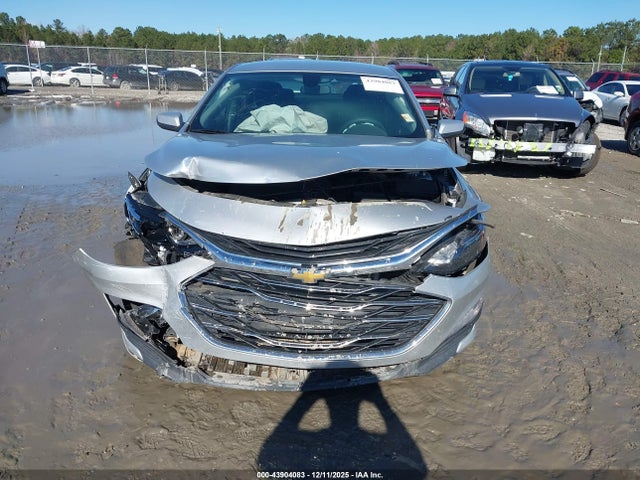 1G1ZD5ST3NF119190 Chevrolet Malibu Fwd Lt