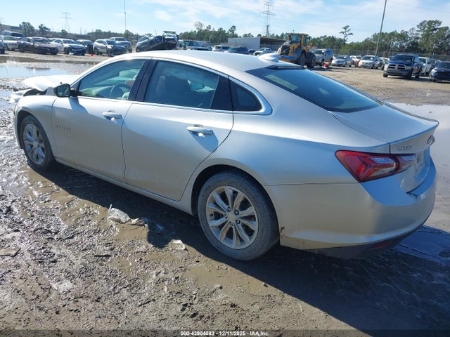 1G1ZD5ST3NF119190 Chevrolet Malibu Fwd Lt