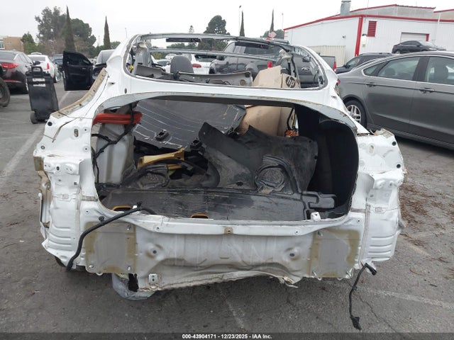 Tesla Model 3 Rear-wheel Drive 2023 5YJ3E1EA8PF421580 Image 21