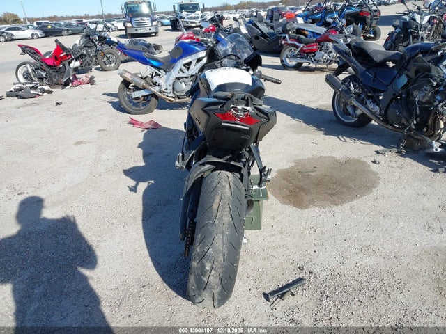 JKBZXVM14SA009497 Kawasaki Zx1002 M