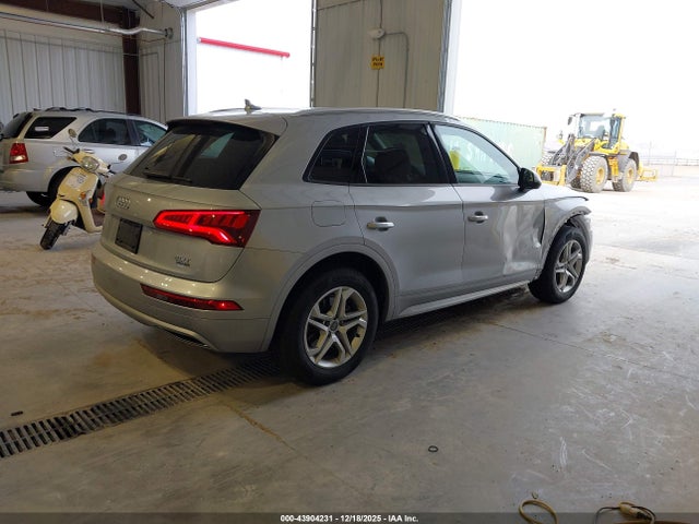 2018 AUDI Q5 WA1ANAFY9J2049979 Photo 3