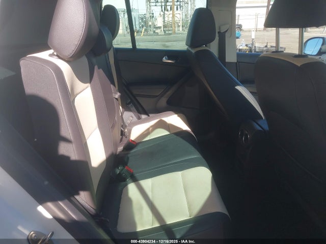 WVGRV7AX5HW507512 Volkswagen Tiguan 2.0t Wolfsburg Edition