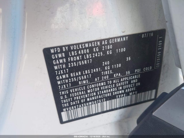 WVGRV7AX5HW507512 Volkswagen Tiguan 2.0t Wolfsburg Edition
