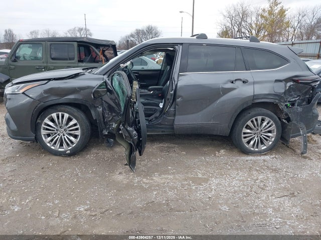 2024 TOYOTA HIGHLANDER HYBRID 5TDEBRCH9RS139561 Photo 5