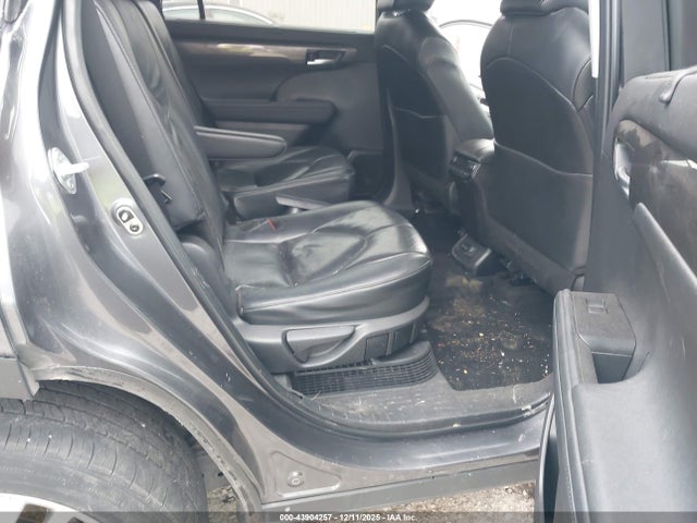 2024 TOYOTA HIGHLANDER HYBRID 5TDEBRCH9RS139561 Photo 7