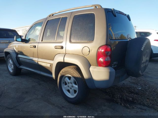 2005 JEEP LIBERTY 1J4GL48K25W534974 Photo 2