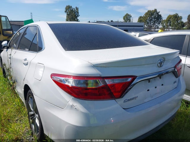 4T1BF1FKXHU294481 Toyota CAMRY SE