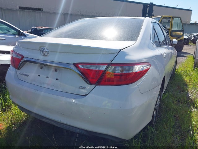 4T1BF1FKXHU294481 Toyota CAMRY SE