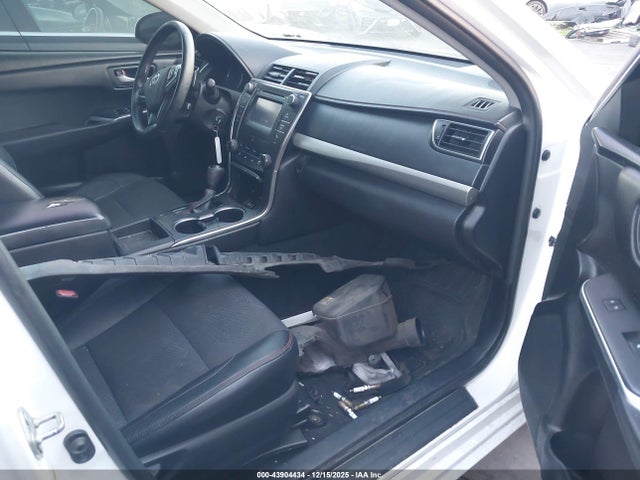 4T1BF1FKXHU294481 Toyota CAMRY SE