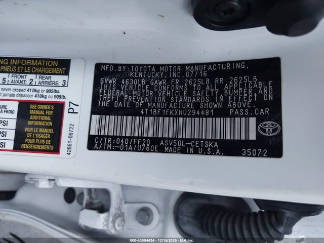 4T1BF1FKXHU294481 Toyota CAMRY SE