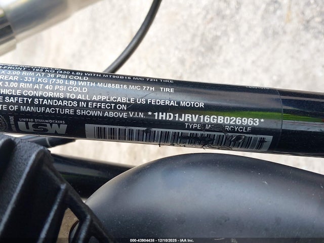 2016 HARLEY-DAVIDSON FLS 1HD1JRV16GB026963 Photo 9