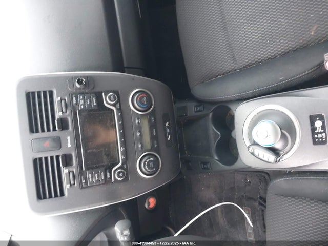 1N4AZ0CP1GC309249 Nissan LEAF S