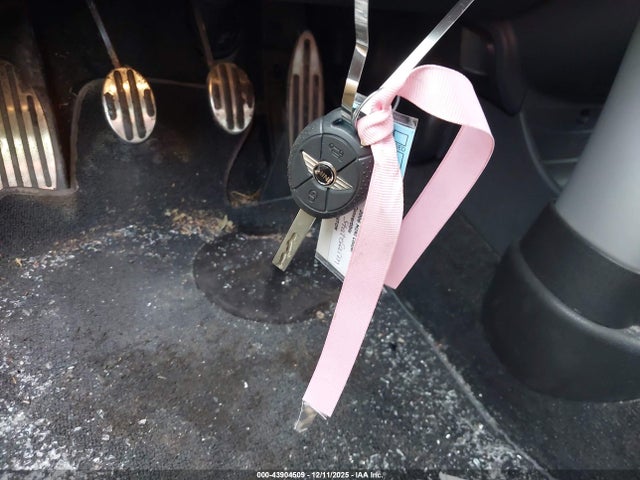 2006 MINI COOPER S WMWRE335X6TL17063 Photo 10