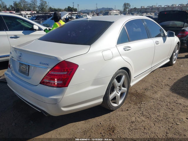 2009 MERCEDES-BENZ S 550 WDDNG86X99A257806 Photo 3