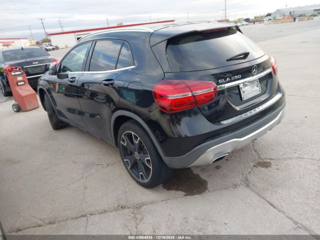 2019 MERCEDES-BENZ GLA 250 WDCTG4EB0KJ550039 Photo 2