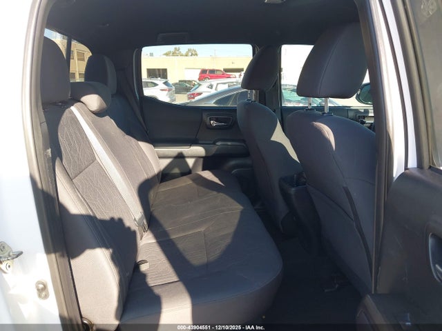 Aukcja sprzedaży 2018 Toyota Tacoma Trd Off Road, vin: 3TMCZ5AN1JM172479, numer aukcji: 43904551