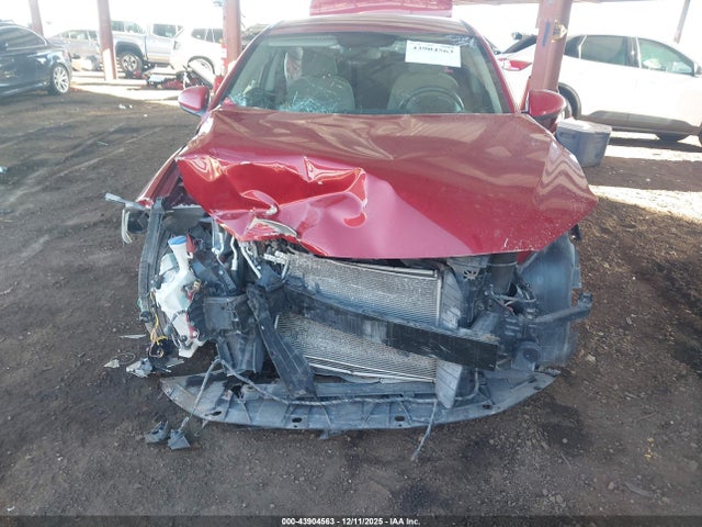 KMHD84LF0JU477826 Hyundai ELANTRA SEL