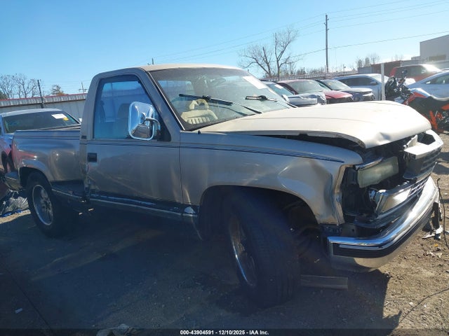 43904591 :رقم المزاد ، 1GCDC14Z9NZ147637 vin ، 1992 Chevrolet Gmt-400 C1500 مزاد بيع