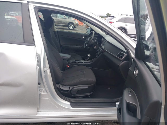 5XXGT4L32JG189396 KIA Optima Lx