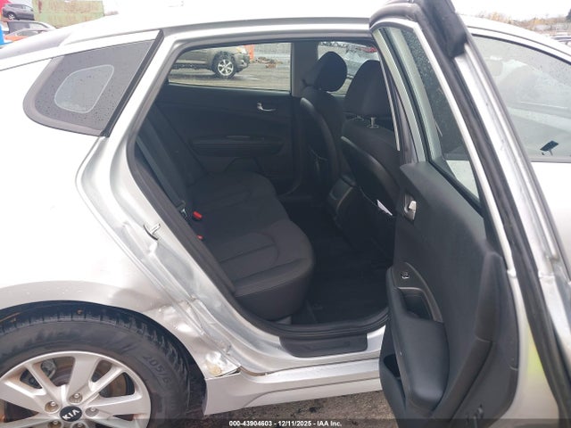 5XXGT4L32JG189396 KIA Optima Lx