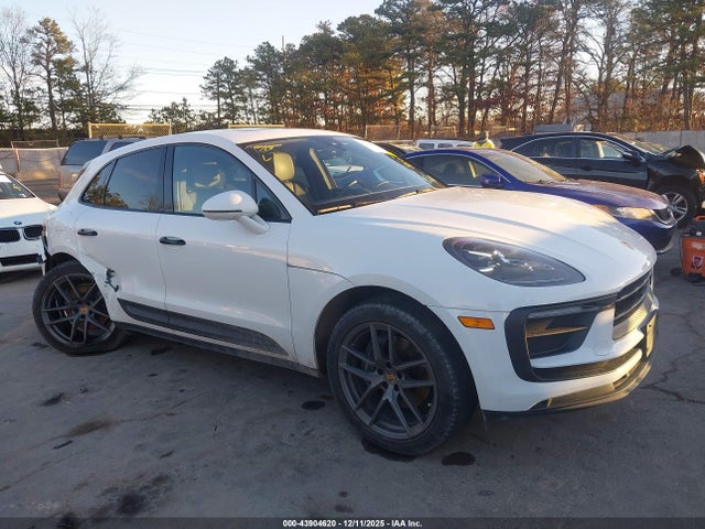 2022 PORSCHE MACAN WP1AA2A54NLB01912 Photo 0