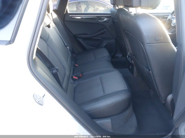 2022 PORSCHE MACAN WP1AA2A54NLB01912 Photo 7
