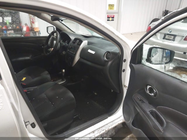 3N1CN7AP9HL823384 Nissan Versa 1.6 Sv
