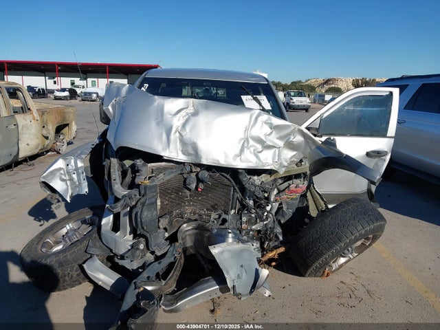 43904701 :رقم المزاد ، 1C6RD7LT1CS328134 vin ، 2012 Ram 1500 Slt مزاد بيع