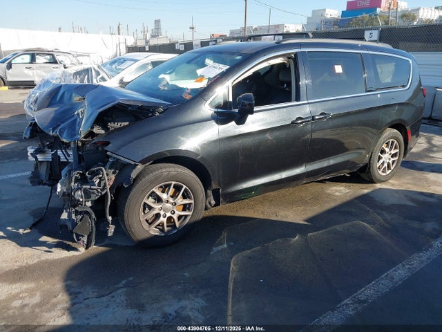 43904705 :رقم المزاد ، 2C4RC1DG9MR517014 vin ، 2021 Chrysler Voyager Lxi مزاد بيع