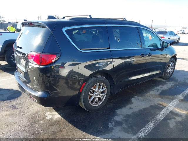 43904705 :رقم المزاد ، 2C4RC1DG9MR517014 vin ، 2021 Chrysler Voyager Lxi مزاد بيع