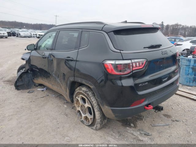 2022 JEEP COMPASS 3C4NJDDB2NT114632 Photo 2