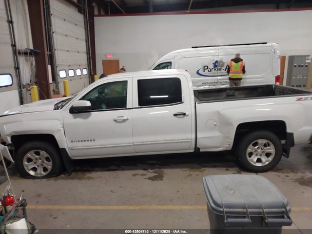 Aukcja sprzedaży 2017 Chevrolet Silverado 1500 2lt, vin: 3GCUKREC6HG184998, numer aukcji: 43904743