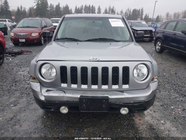 1C4NJPFB0FD297700 Jeep Patriot Latitude