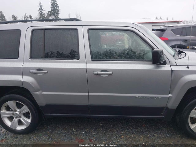 1C4NJPFB0FD297700 Jeep Patriot Latitude