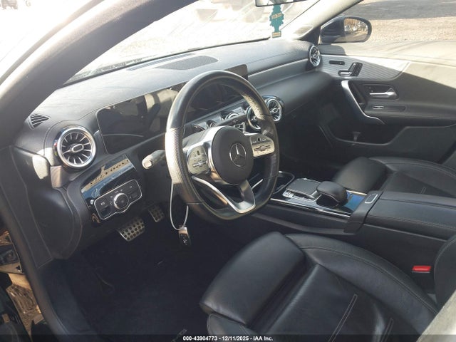 2020 MERCEDES-BENZ CLA 250 WDD5J4HB5LN042757 Photo 4