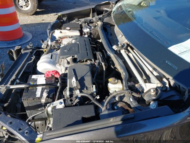 2018 TOYOTA RAV4 JTMRFREV6JJ726066 Photo 9