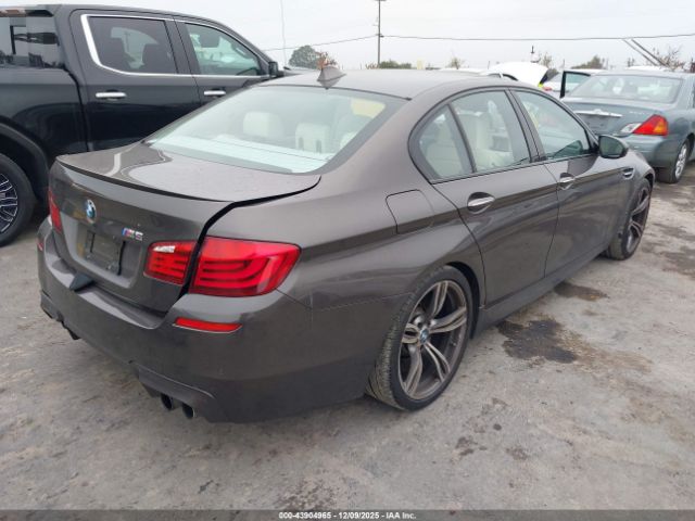 2013 BMW M5 WBSFV9C54DC773641 Photo 3