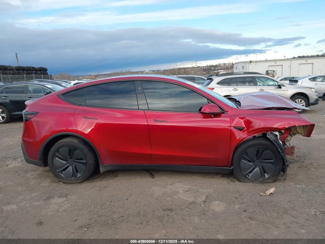 Tesla Model Y 2026 7SAYGDEE4TA456504 Image 12