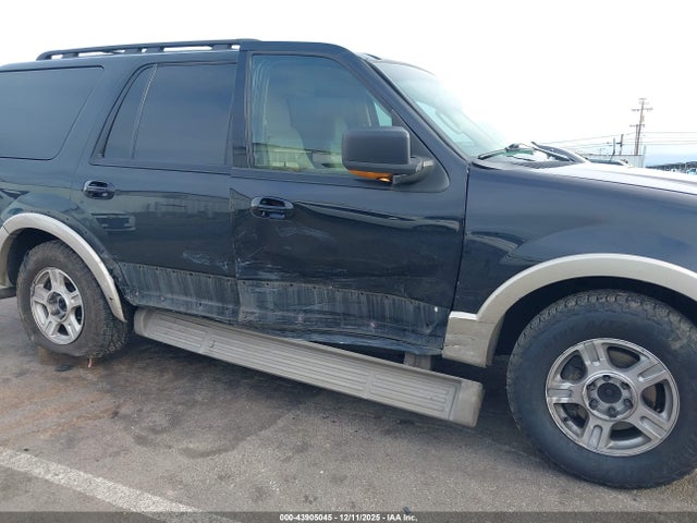 43905045 :رقم المزاد ، 1FMFU18555LA49507 vin ، 2005 Ford Expedition Eddie Bauer/king Ranch مزاد بيع