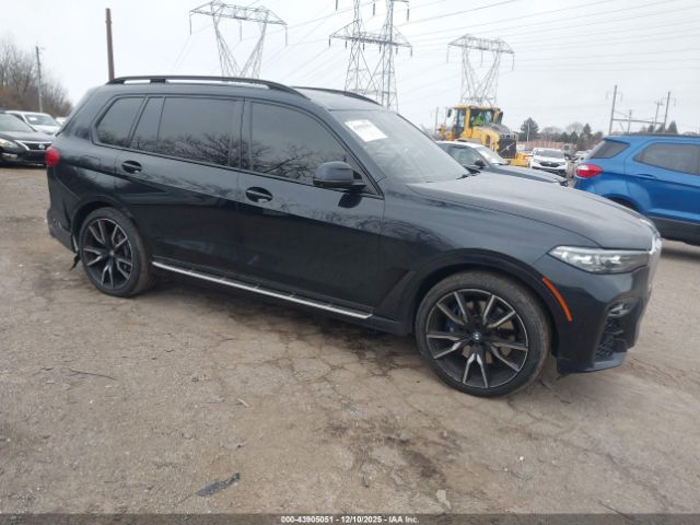 2021 BMW X7 5UXCW2C02M9G00007