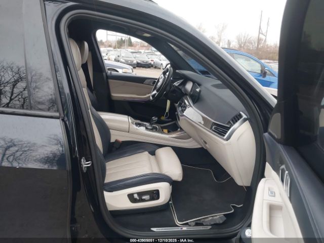 2021 BMW X7 5UXCW2C02M9G00007 Photo 4