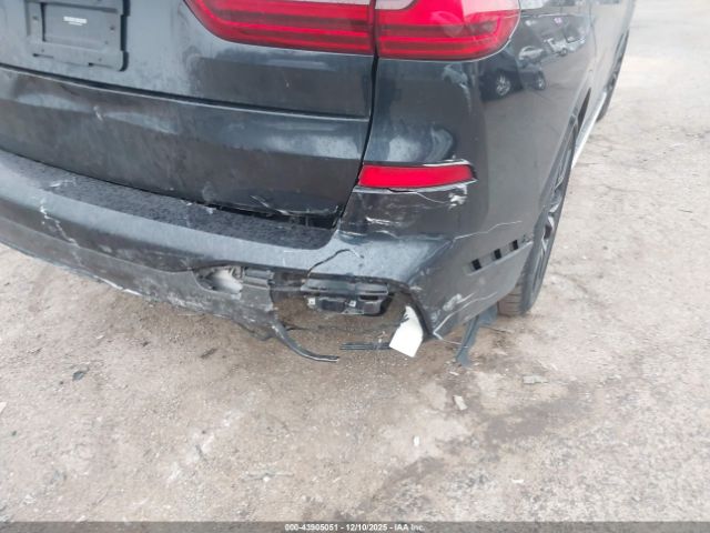 2021 BMW X7 5UXCW2C02M9G00007 Photo 5