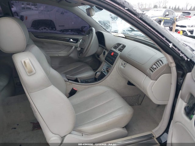 2002 MERCEDES-BENZ CLK 430 WDBLJ70G52F201746 Photo 4