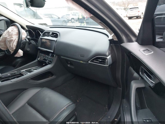 2020 JAGUAR F-PACE SADCJ2FX2LA636321 Photo 4