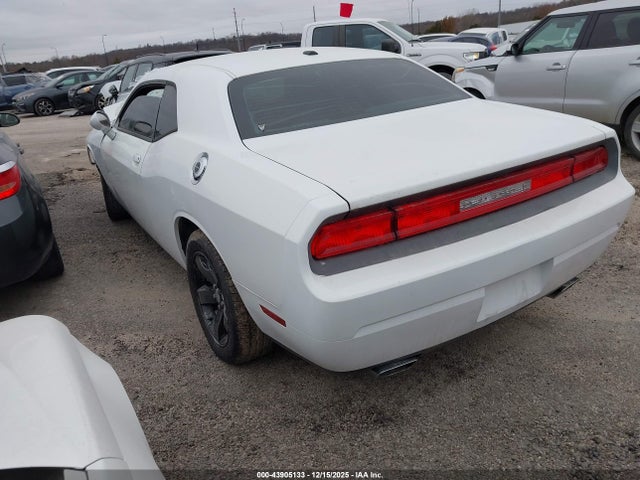 2014 DODGE CHALLENGER 2C3CDYAG8EH101824 Photo 2