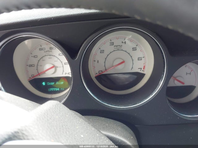 2014 DODGE CHALLENGER 2C3CDYAG8EH101824 Photo 6