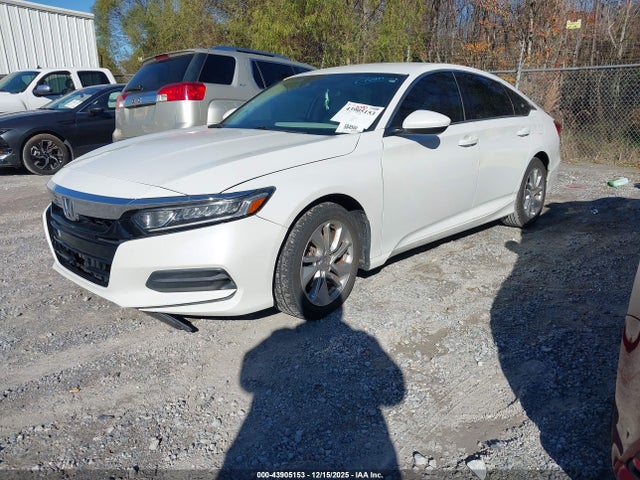 Honda ACCORD LX 2018 1HGCV1F19JA008924 Image 2