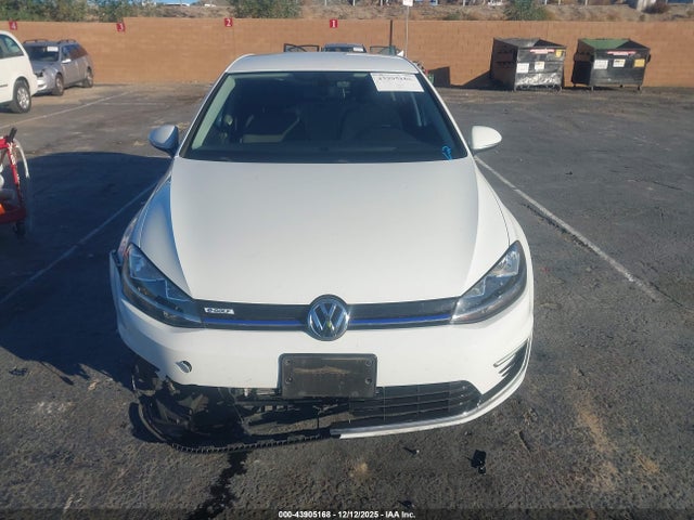 WVWKR7AU4KW913210 Volkswagen E-golf Se