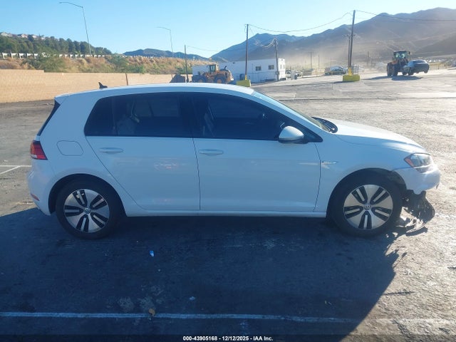 WVWKR7AU4KW913210 Volkswagen E-golf Se