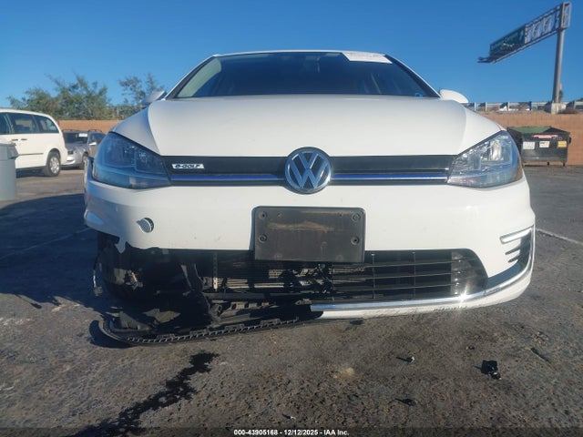 WVWKR7AU4KW913210 Volkswagen E-golf Se